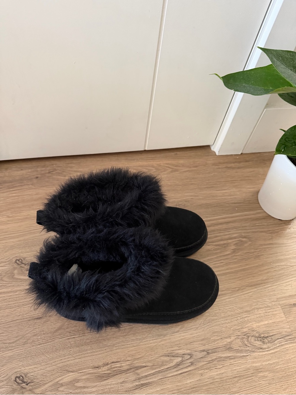 UGG Black Fur-Trim Slip-On Slippers